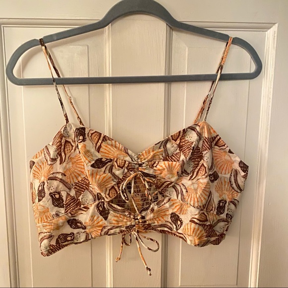 Urban Outfitters seashell top - Picture 1 of 2